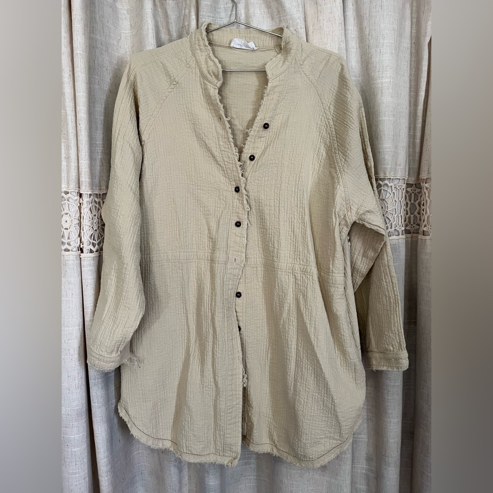 CJLA Carly Jean Piper Long Sleeve Top L